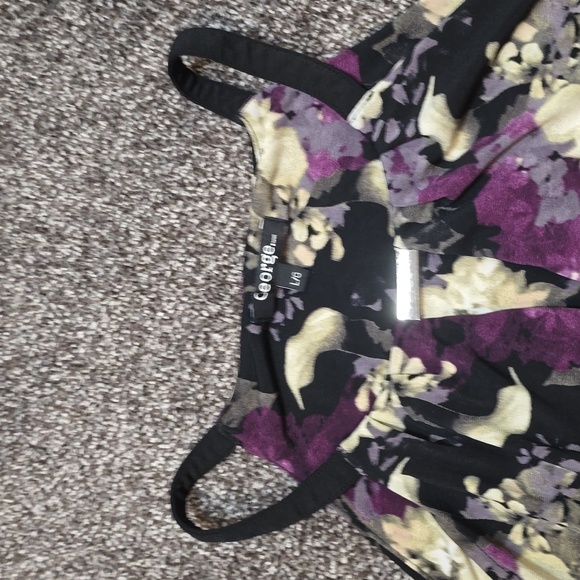 George Sleeveless Top - Picture 5 of 6